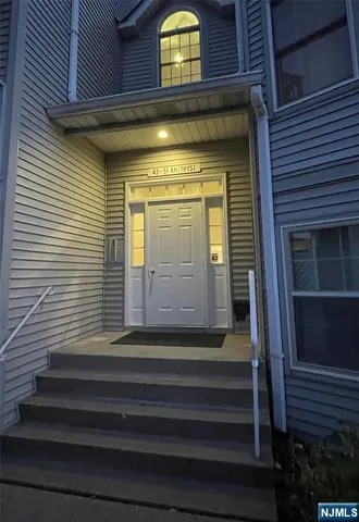 $410,000 | 43 Amethyst Lane, Unit 257, Paterson, NJ 07501