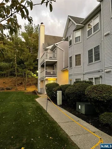 $410,000 | 43 Amethyst Lane, Unit 257, Paterson, NJ 07501