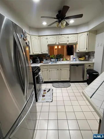 $410,000 | 43 Amethyst Lane, Unit 257, Paterson, NJ 07501