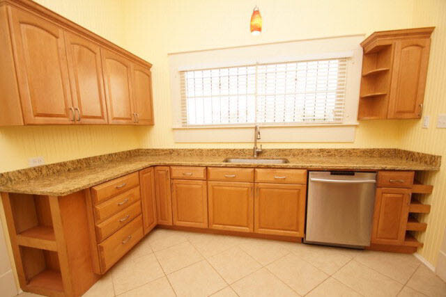 217 Grand Boulevard Mobile, AL 36607 - Photo 10 of 16