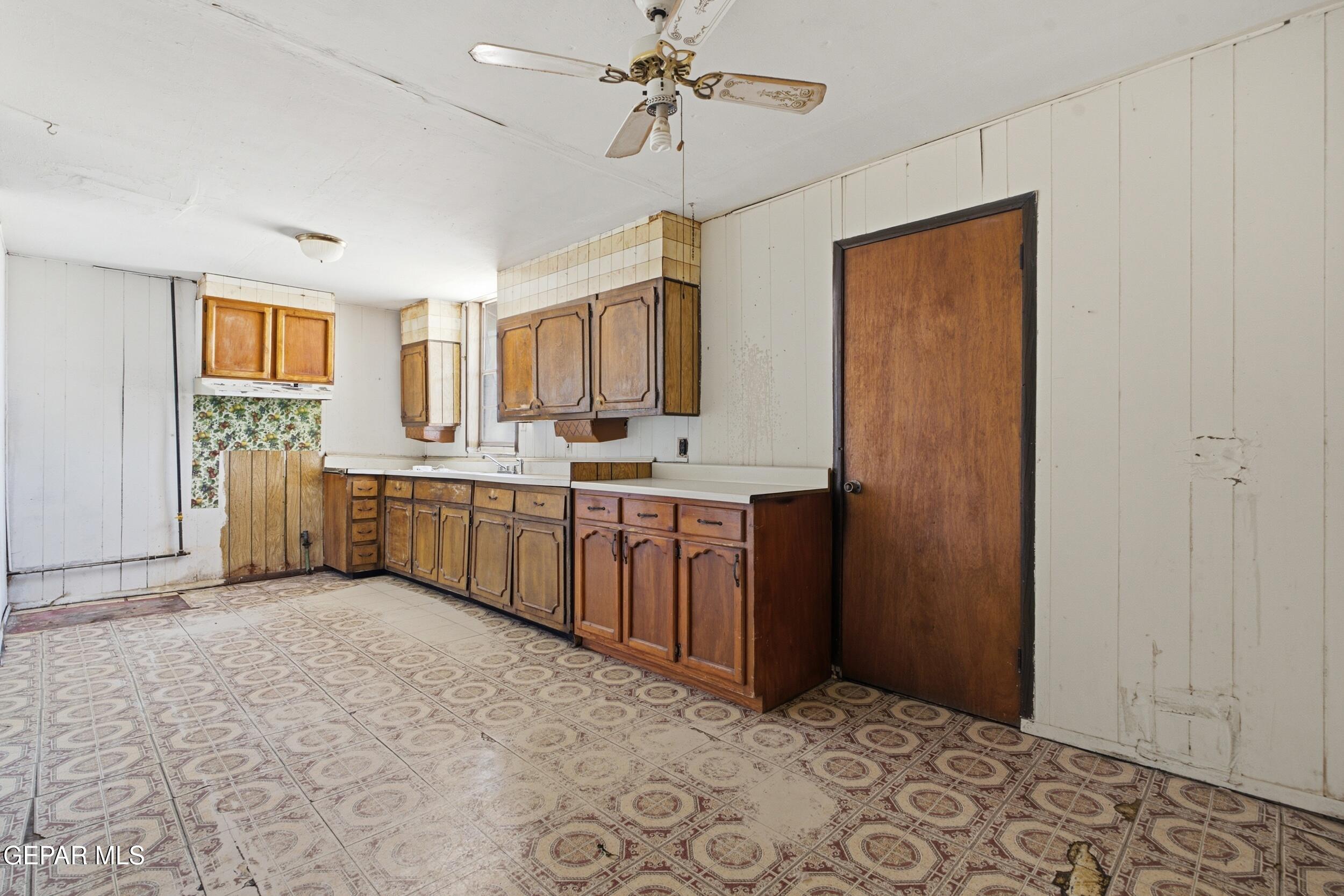 257 San Elizario Road Clint, TX 79836 - Photo 19 of 42 DSC05354