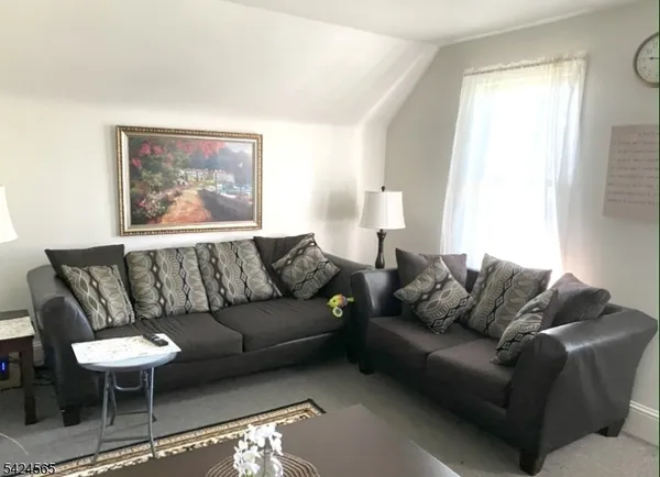$1,600 | 610 Corliss Avenue, Unit 2, Phillipsburg, NJ 08865
