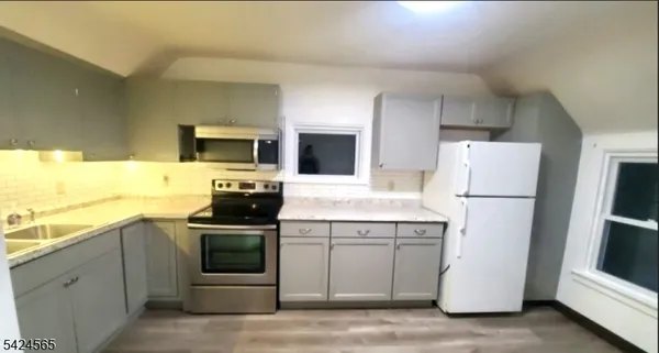$1,600 | 610 Corliss Avenue, Unit 2, Phillipsburg, NJ 08865