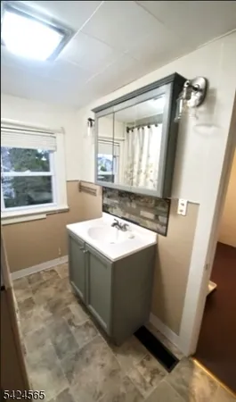 $1,600 | 610 Corliss Avenue, Unit 2, Phillipsburg, NJ 08865