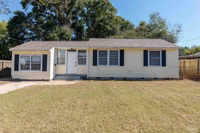 $1,700 | 802 Rue Max Street, Pensacola, FL 32507