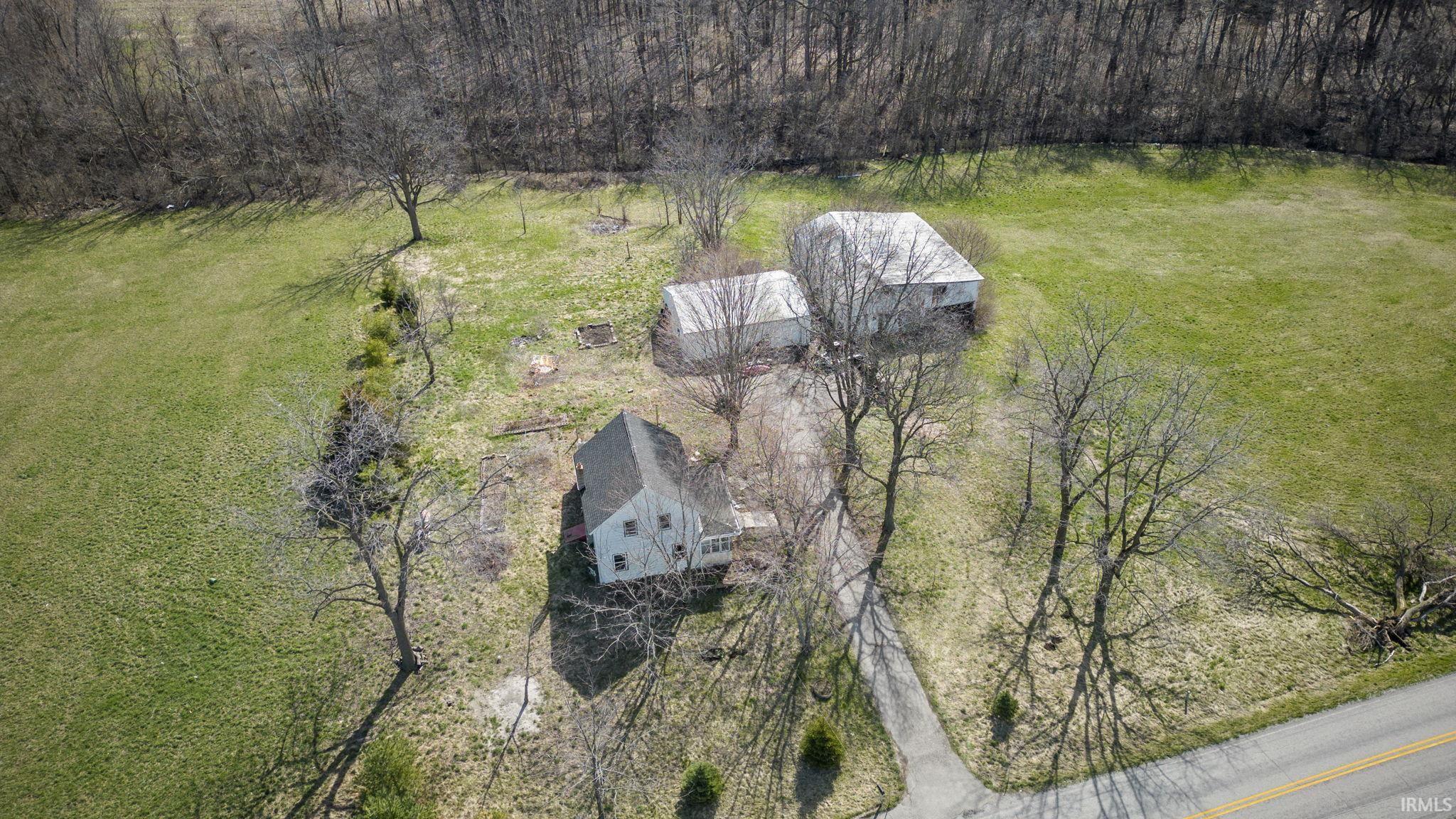 5864 South Packerton Road Warsaw, IN 46580 - Photo 4 of 13 Gallery Image 4