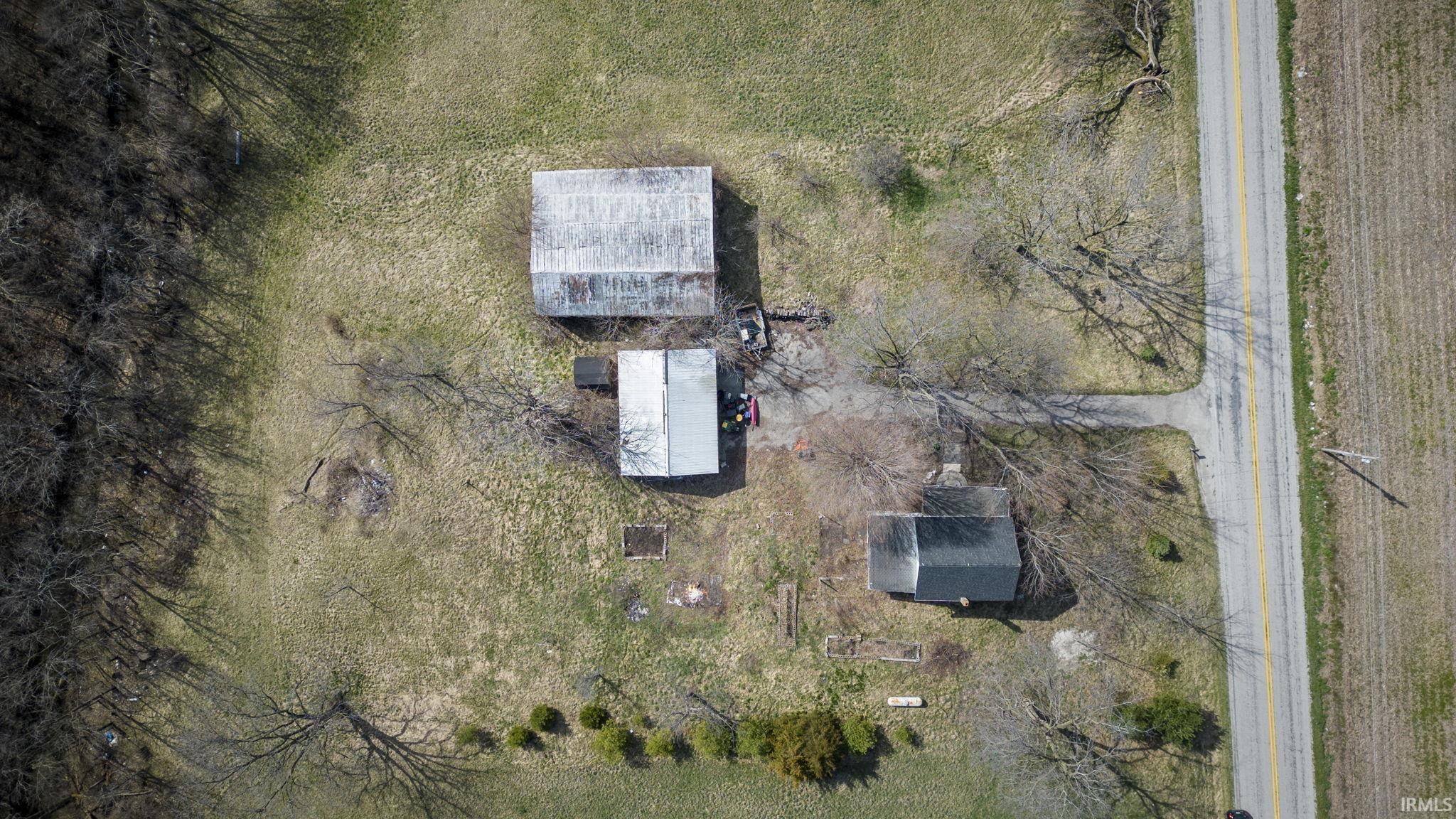 5864 South Packerton Road Warsaw, IN 46580 - Photo 7 of 13 Gallery Image 7
