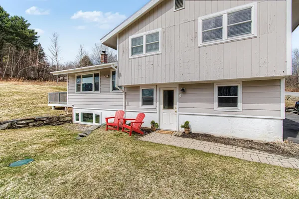 $750,000 | 1061 Weeks Hill Road, Stowe, VT 05672