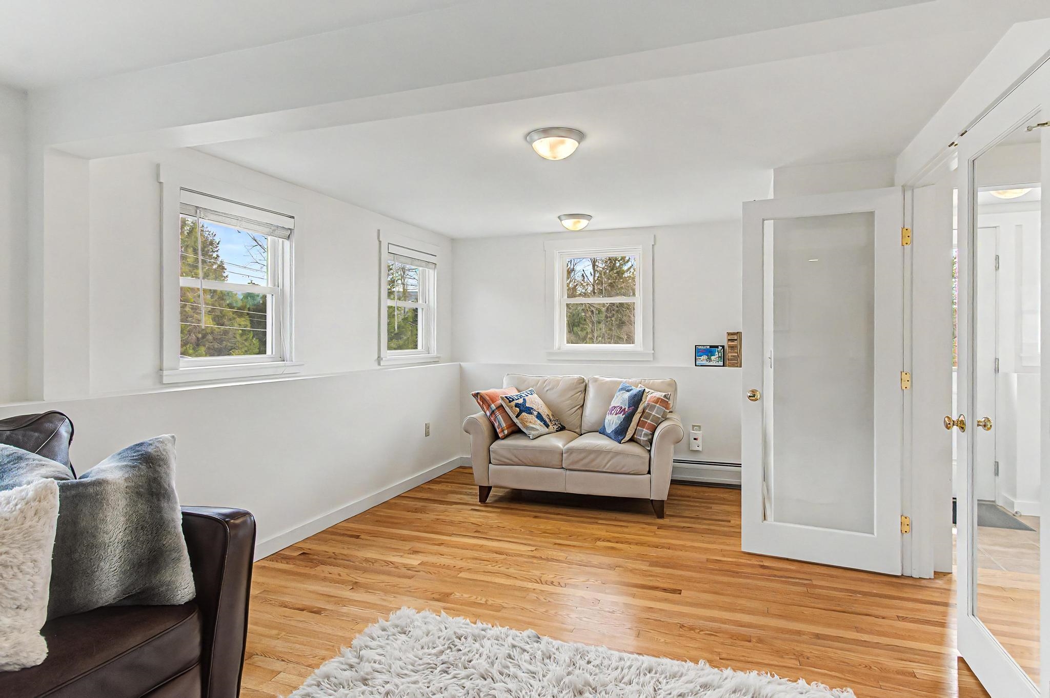 1061 Weeks Hill Road Stowe, VT 05672 - Photo 5 of 56