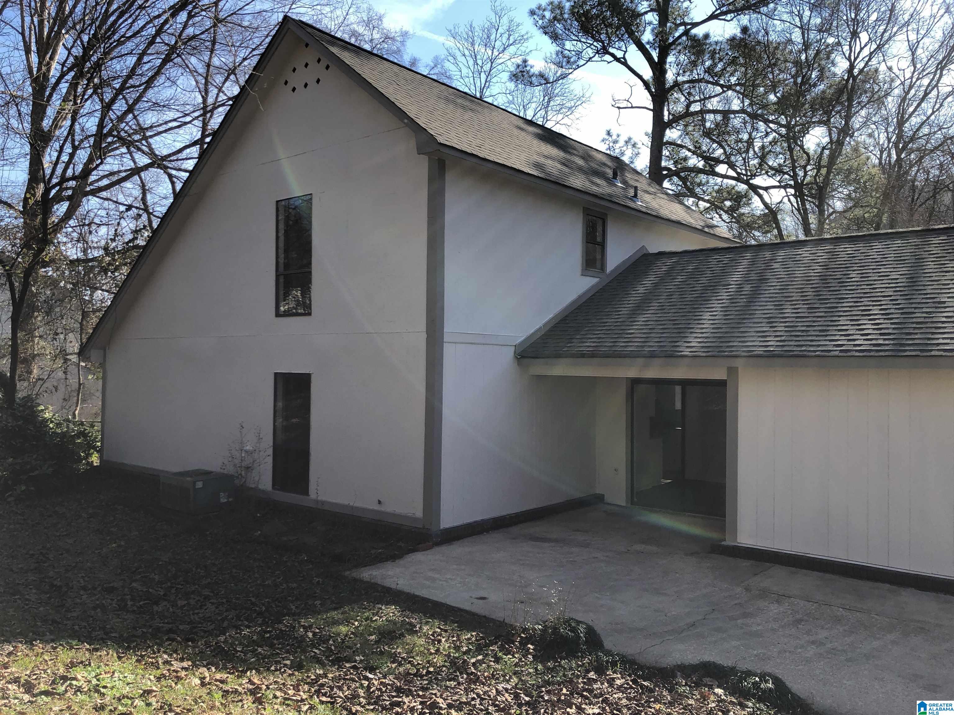 5556 Hampton Road Birmingham, AL 35210 - Photo 3 of 42
