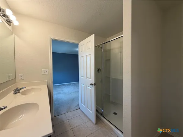 $2,100 | 323 Mistflower, New Braunfels, TX 78130