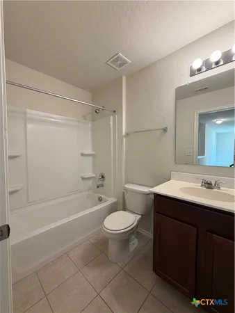 $2,100 | 323 Mistflower, New Braunfels, TX 78130