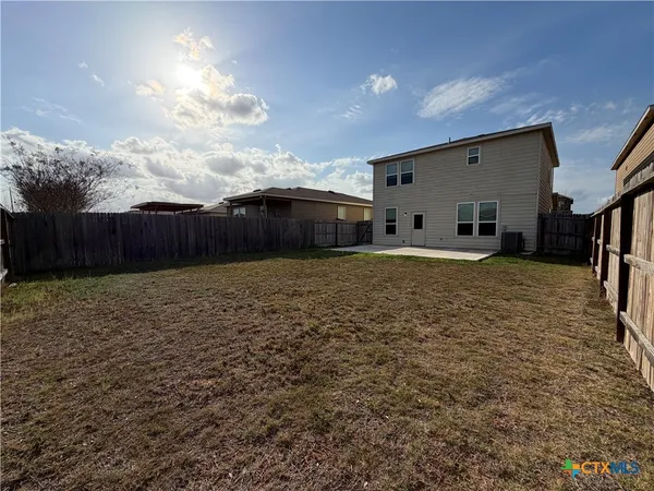 $2,100 | 323 Mistflower, New Braunfels, TX 78130