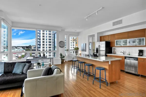 $5,000 | 350 West Ash Street, Unit 804, San Diego, CA 92101