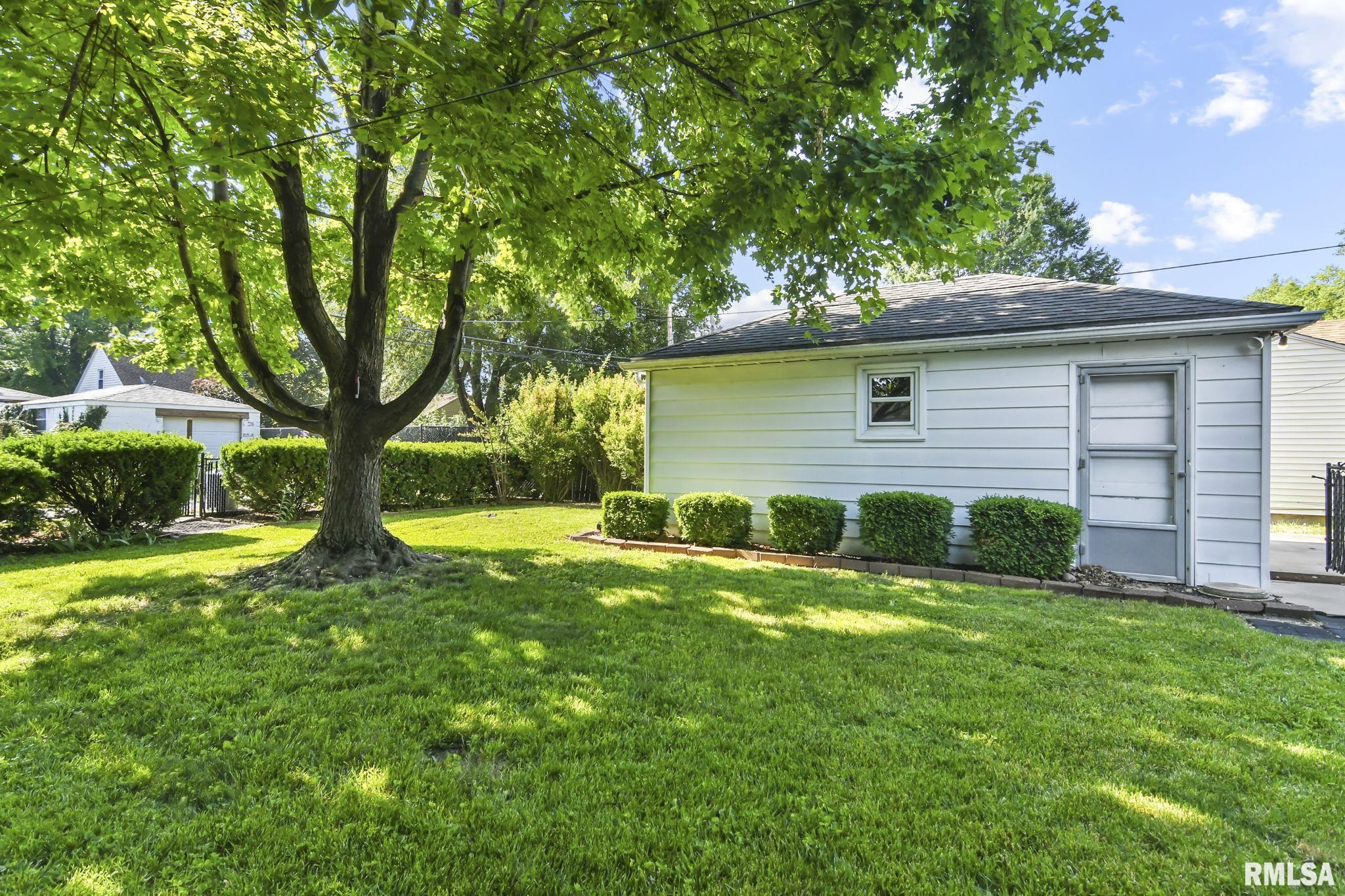 2416 South Whittier Avenue Springfield, IL 62704 - Photo 30 of 33