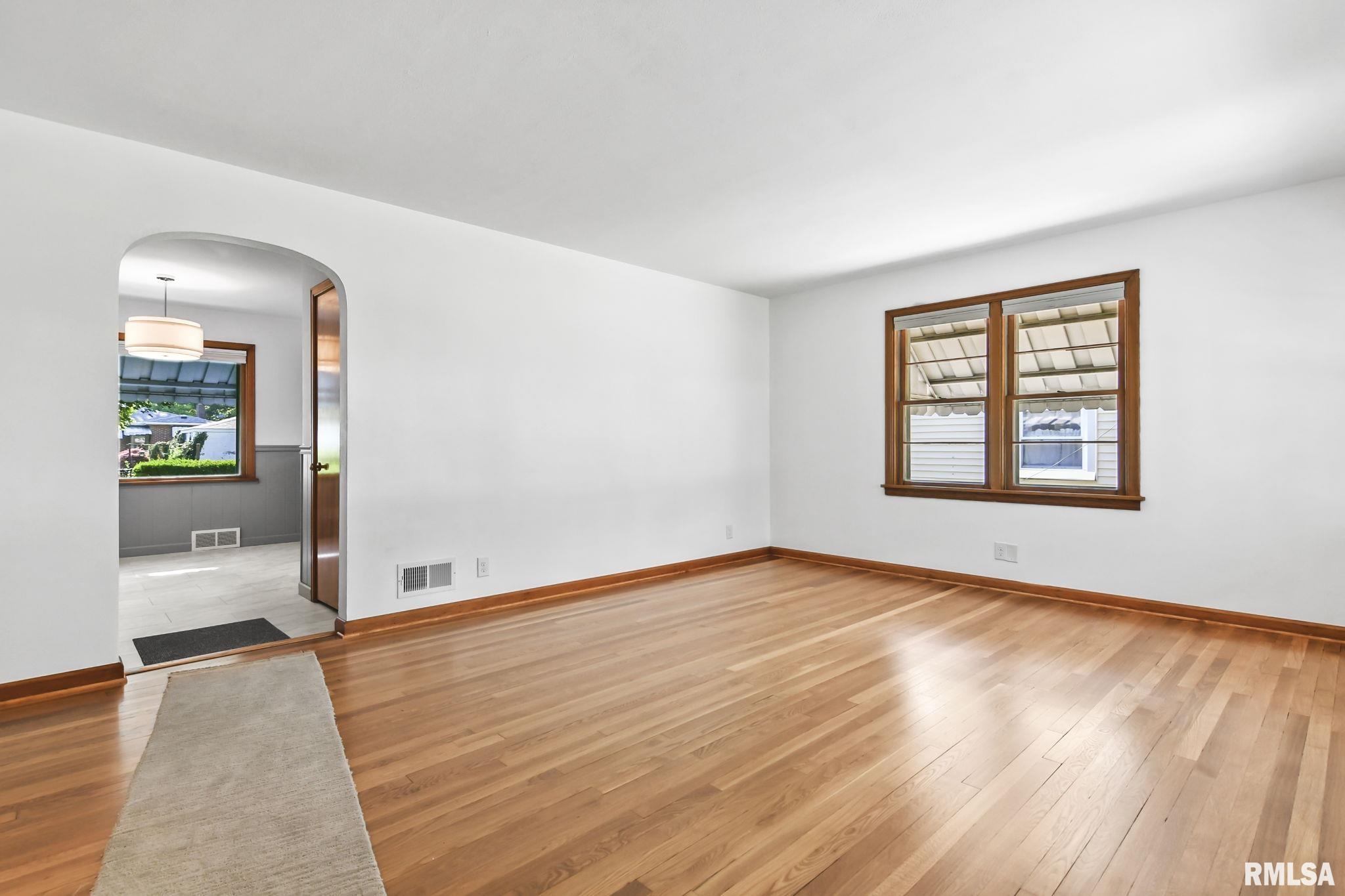 2416 South Whittier Avenue Springfield, IL 62704 - Photo 8 of 33