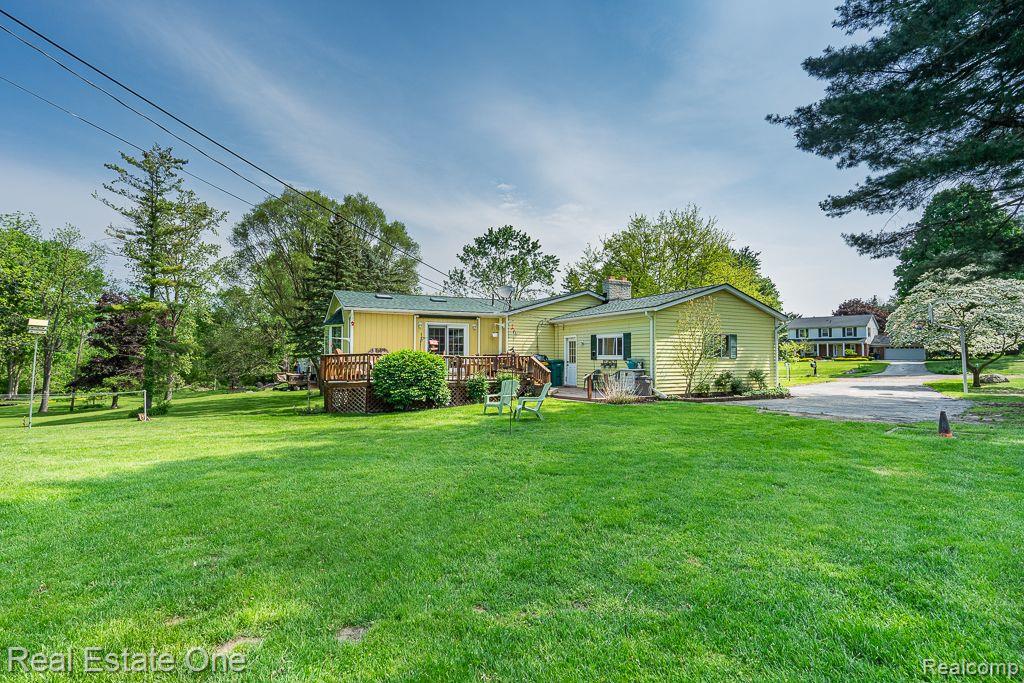 3958 Hedgerow Lane Rochester, MI 48306 - Photo 2 of 47