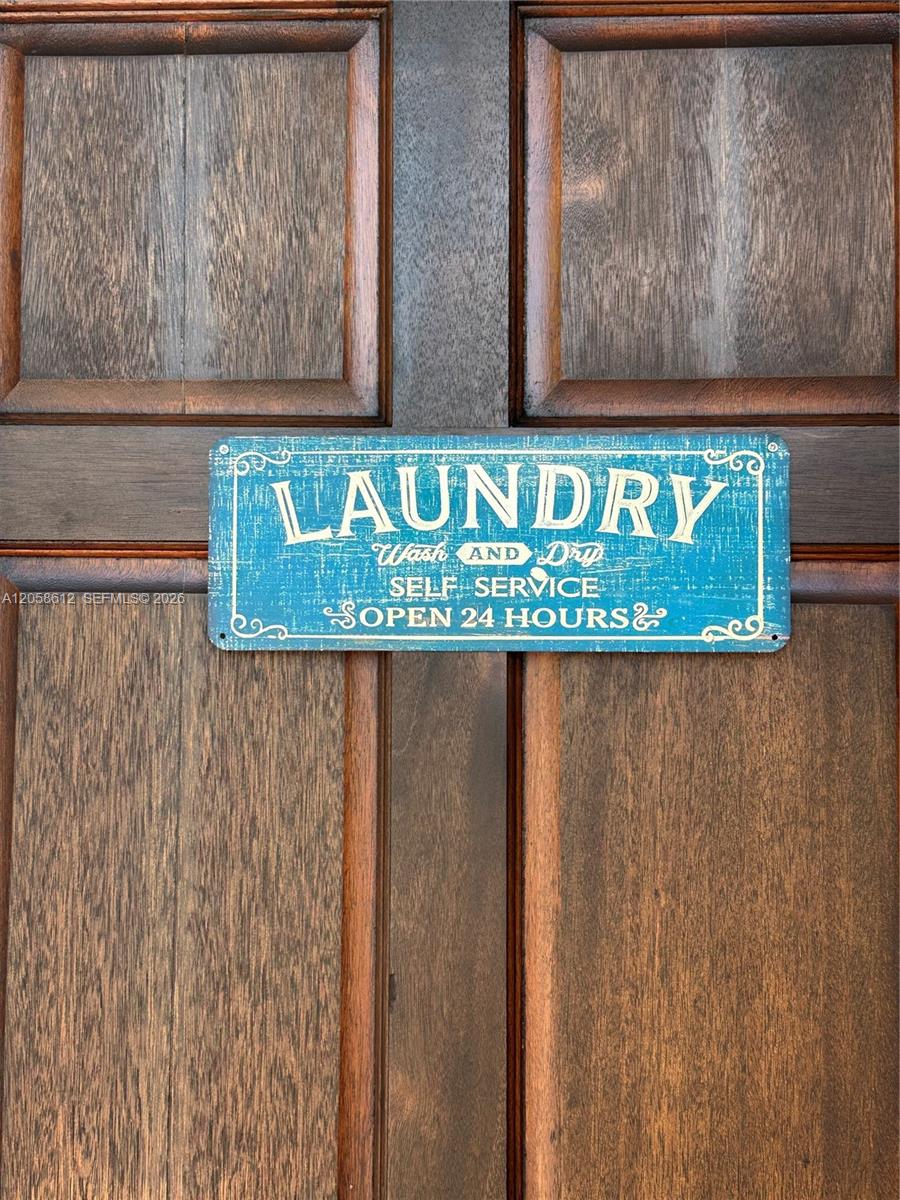 6401 Southwest 39th Terrace Miami, FL 33155 - Photo 17 of 27 Laundry room