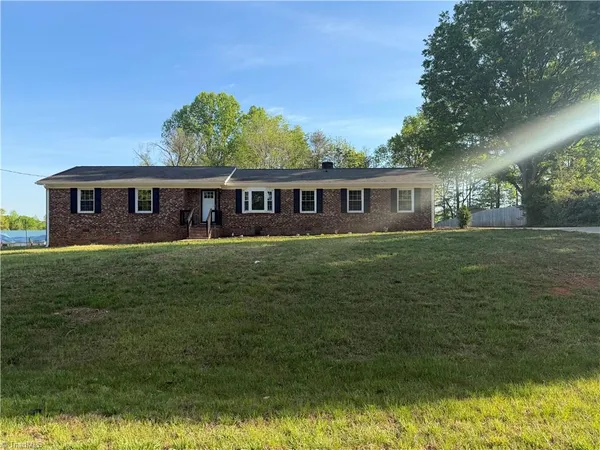 $339,900 | 2314 Bonnie Lane, Summerfield, NC 27358