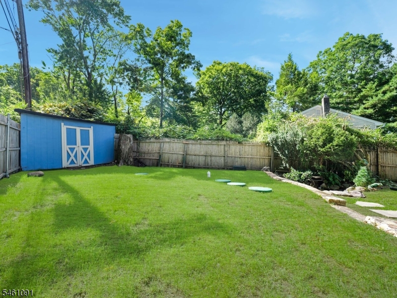 32 Laurel Drive Oak Ridge, NJ 07438 - Photo 28 of 33 Gallery Image 28