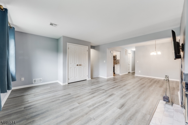 40 Loantaka Way, Unit F Madison, NJ 07940 - Photo 2 of 22