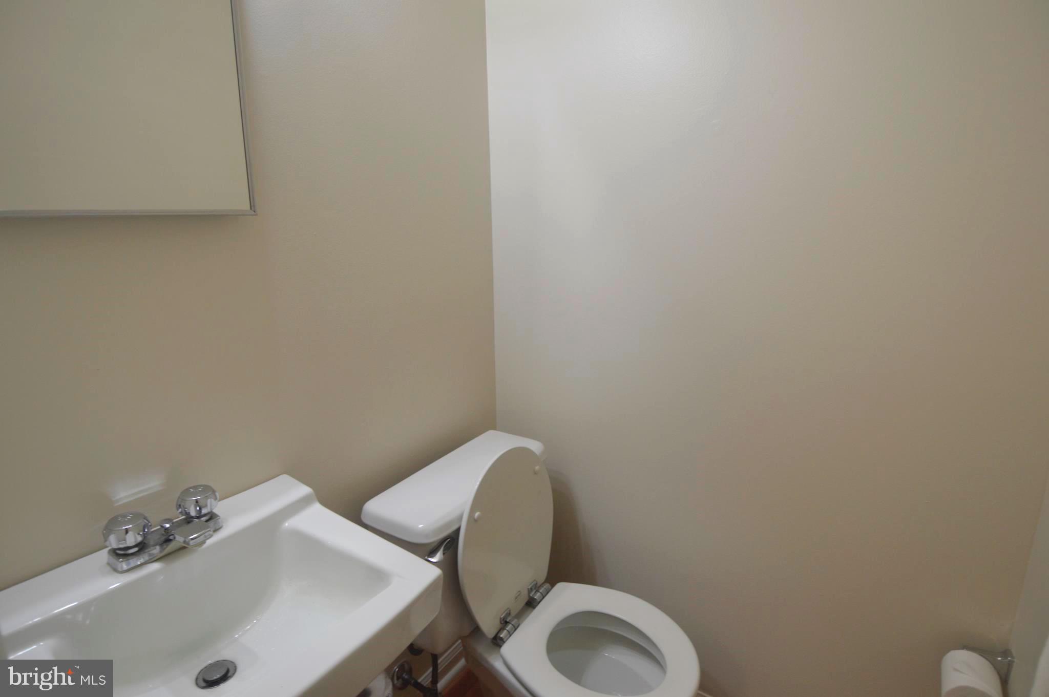 9268 Throgmorton Road Baltimore, MD 21234 - Photo 22 of 23 Gallery Image 22