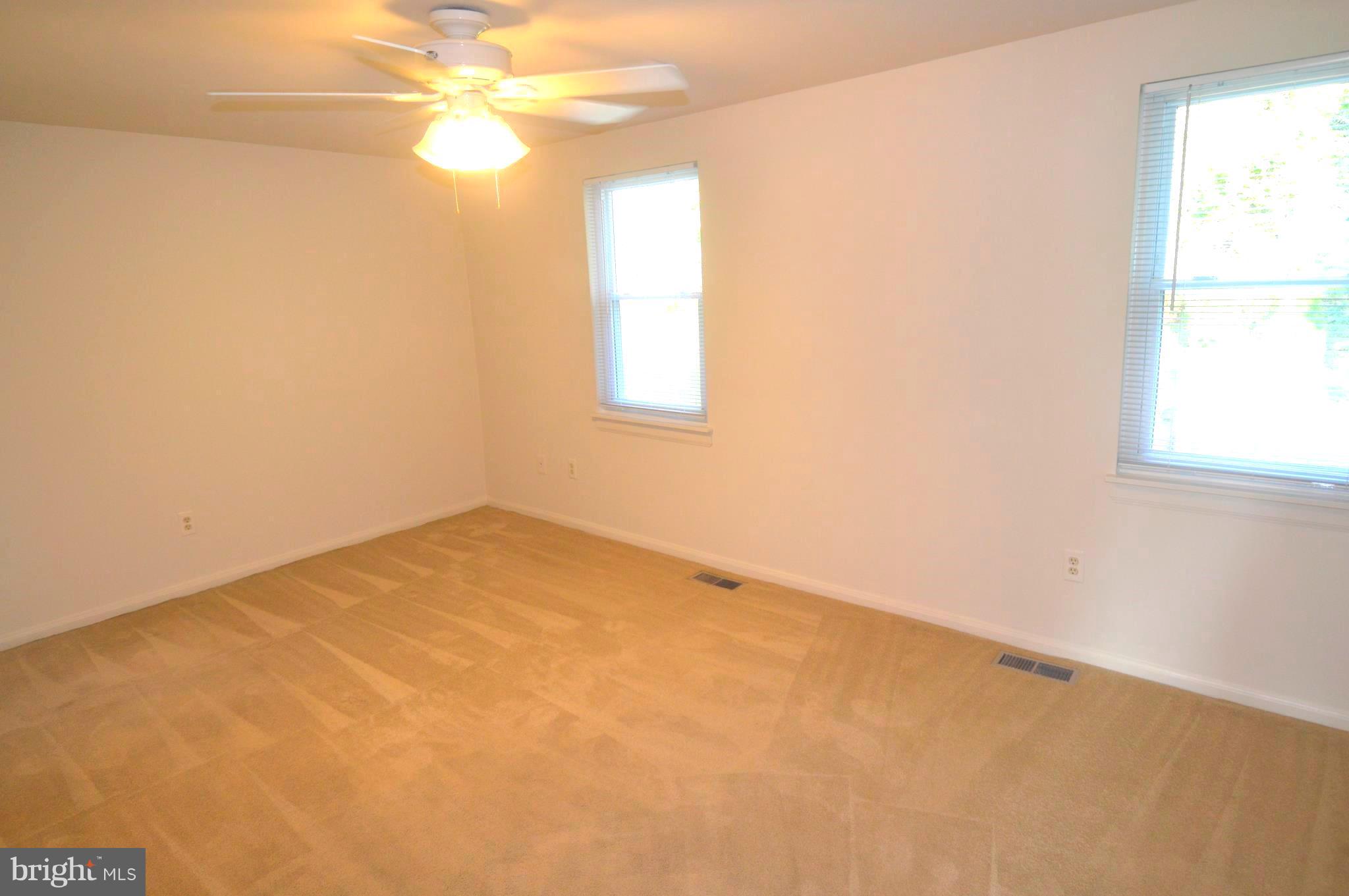 9268 Throgmorton Road Baltimore, MD 21234 - Photo 8 of 23 Gallery Image 8