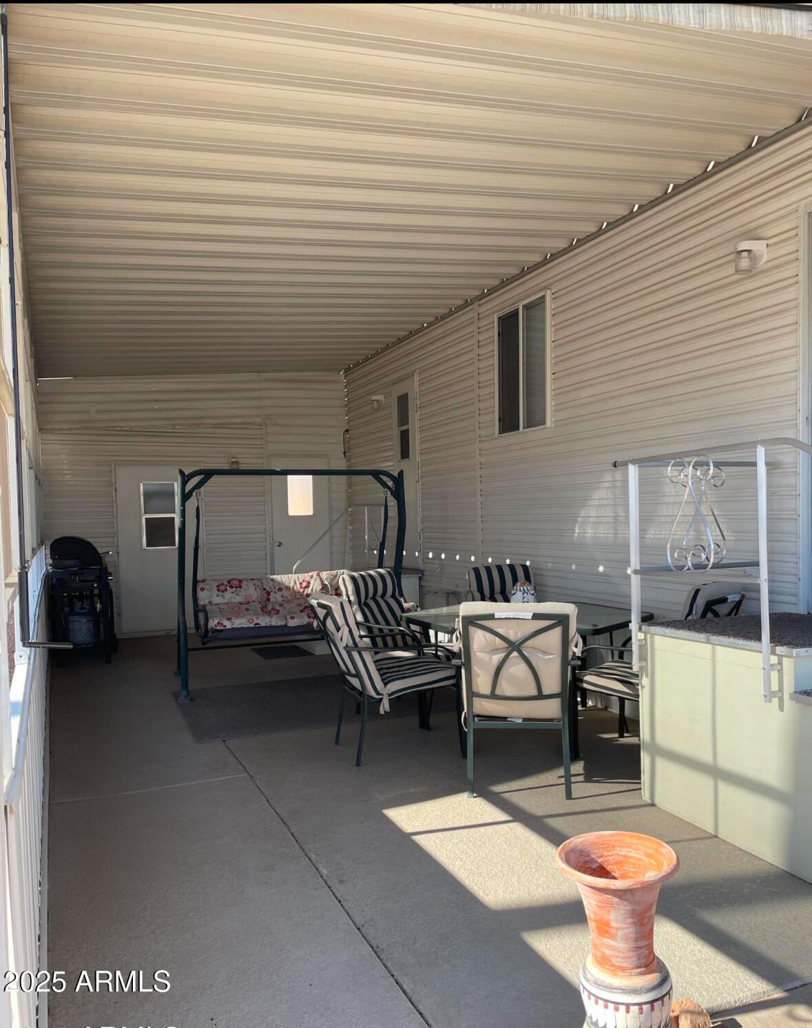 1196 West Klamath Circle, Unit 196 Apache Junction, AZ 85119 - Photo 2 of 8