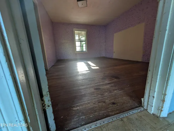 $89,900 | 5490 Old Paris Murray Road, Paris, TN 38242