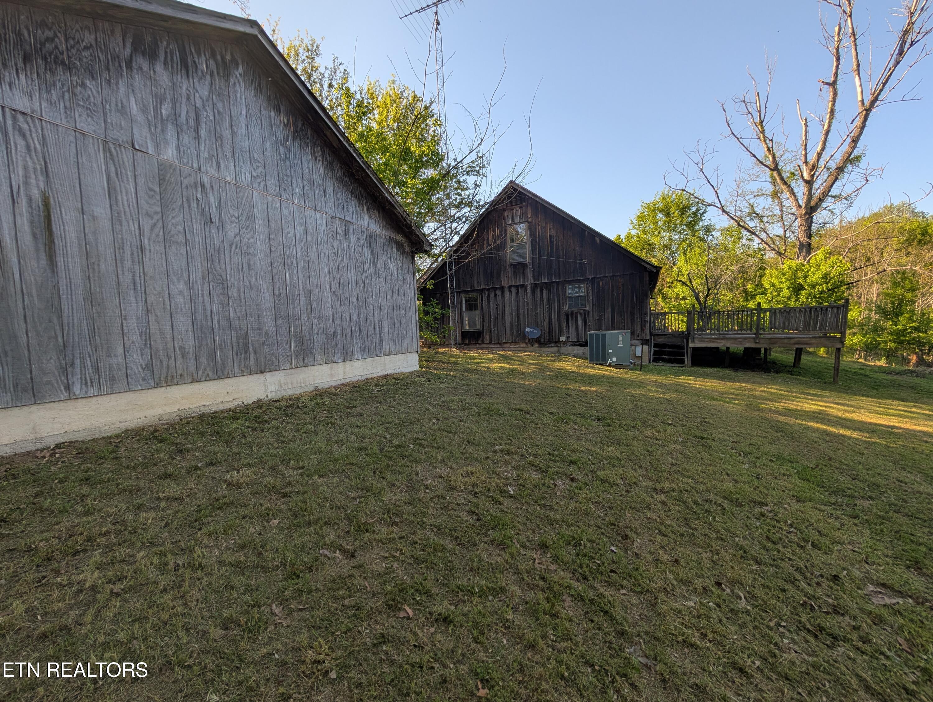 5490 Old Paris Murray Road Paris, TN 38242 - Photo 6 of 44 PXL_20260409_221332229