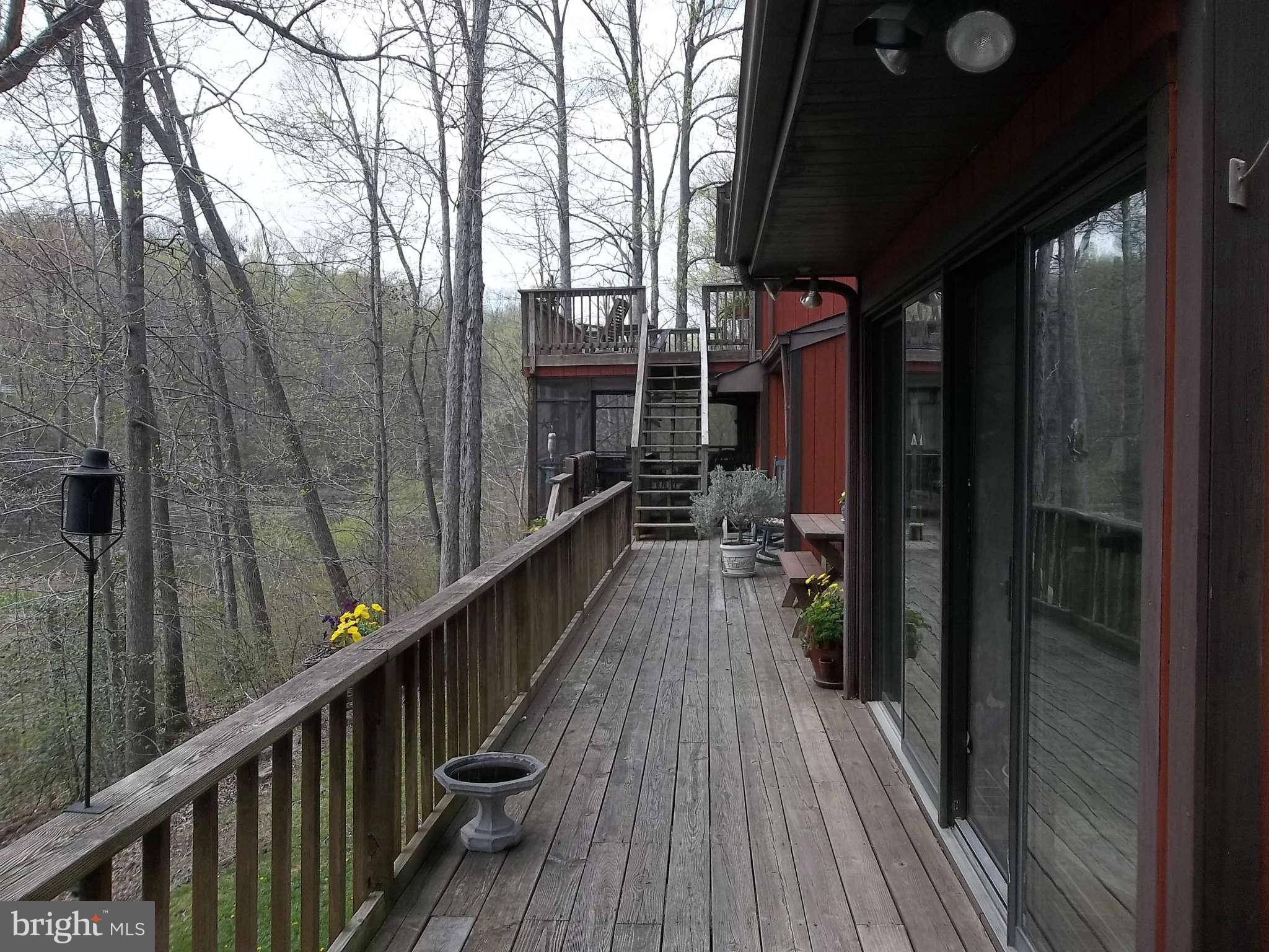 4480 Plum Point Road Huntingtown, MD 20639 - Photo 26 of 30 Exterior (Rear)