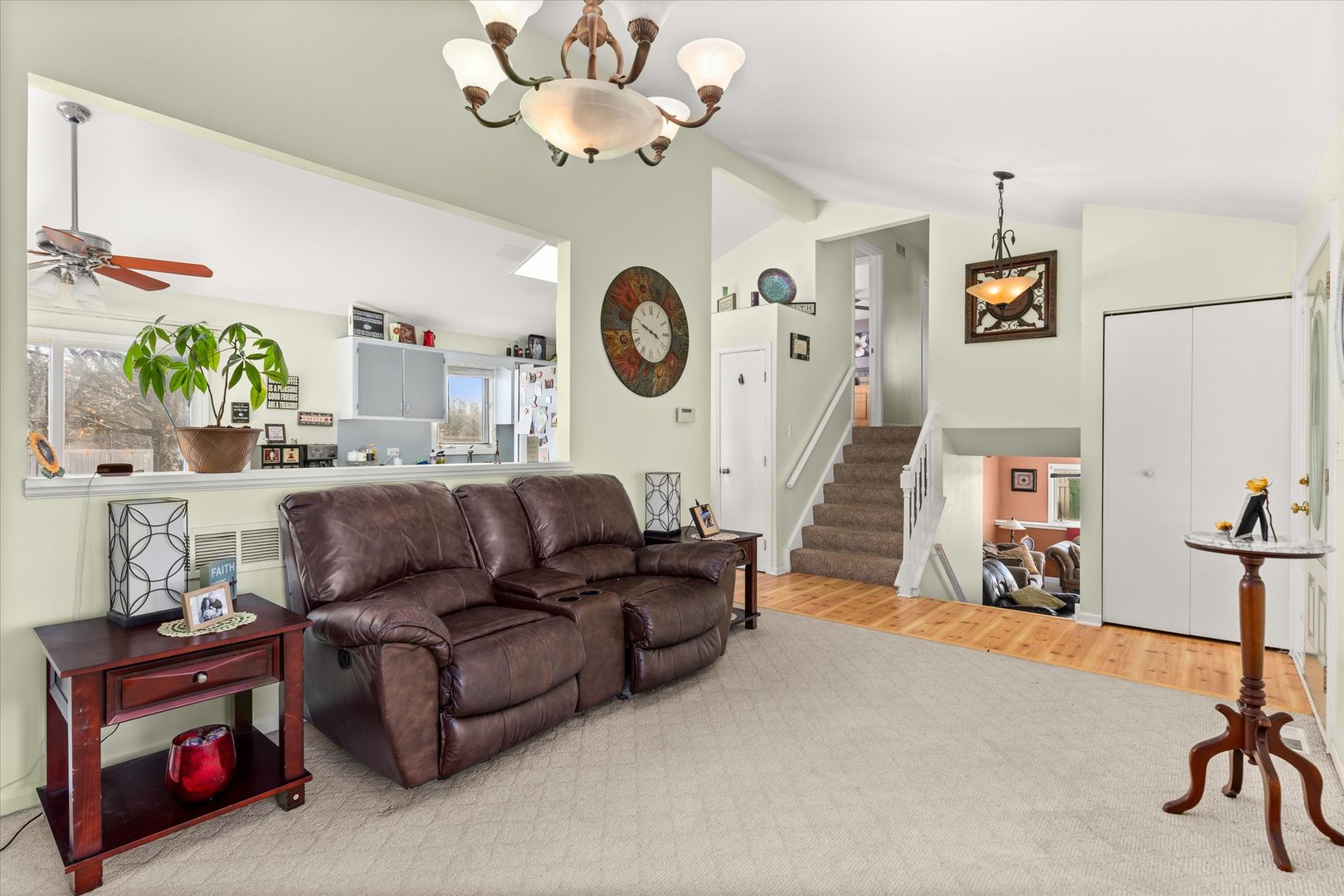 16425 Edgewood Drive Plainfield, IL 60586 - Photo 5 of 33