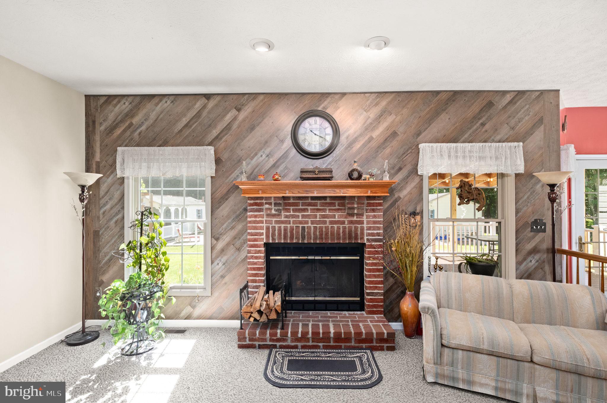 32 Hamilton Lane Elkton, MD 21921 - Photo 17 of 40 Cozy living space with rustic charm.
