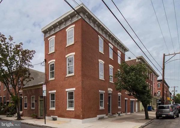 $1,600 | 2201 Kater Street, Philadelphia, PA 19146