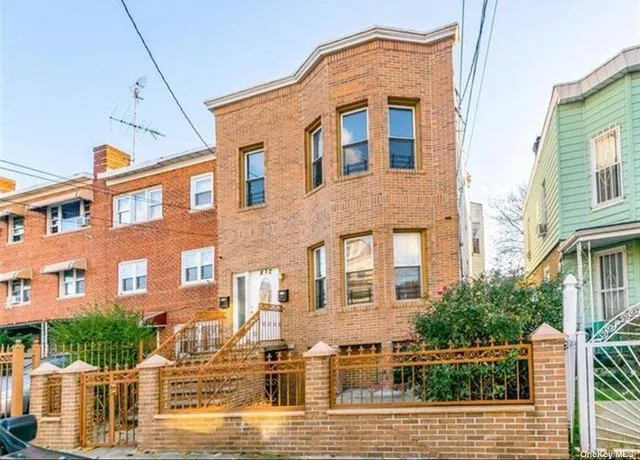 $839,800 | 832 East 224th Street | Wakefield