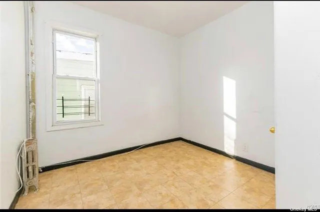 $839,800 | 832 East 224th Street | Wakefield