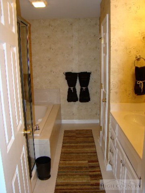 1063 Golf Course Road, Unit 4 West Jefferson, NC 28694 - Photo 4 of 20 Gallery Image 4