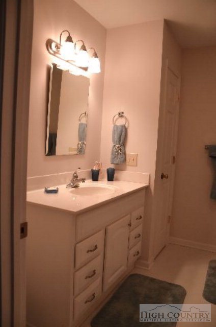 1063 Golf Course Road, Unit 4 West Jefferson, NC 28694 - Photo 8 of 20 Gallery Image 8