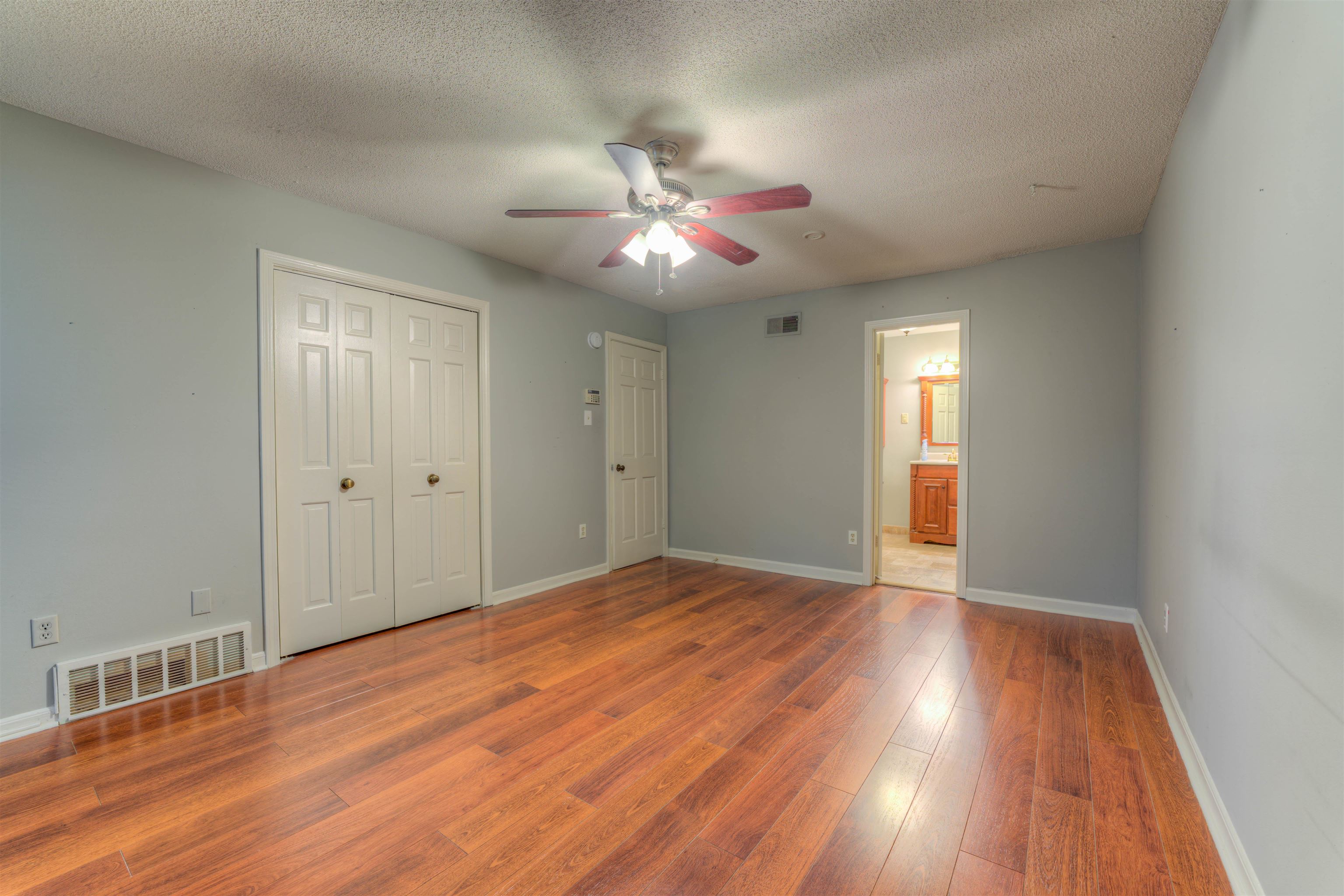 6948 Amberly Road Memphis, TN 38119 - Photo 13 of 24 Gallery Image 13