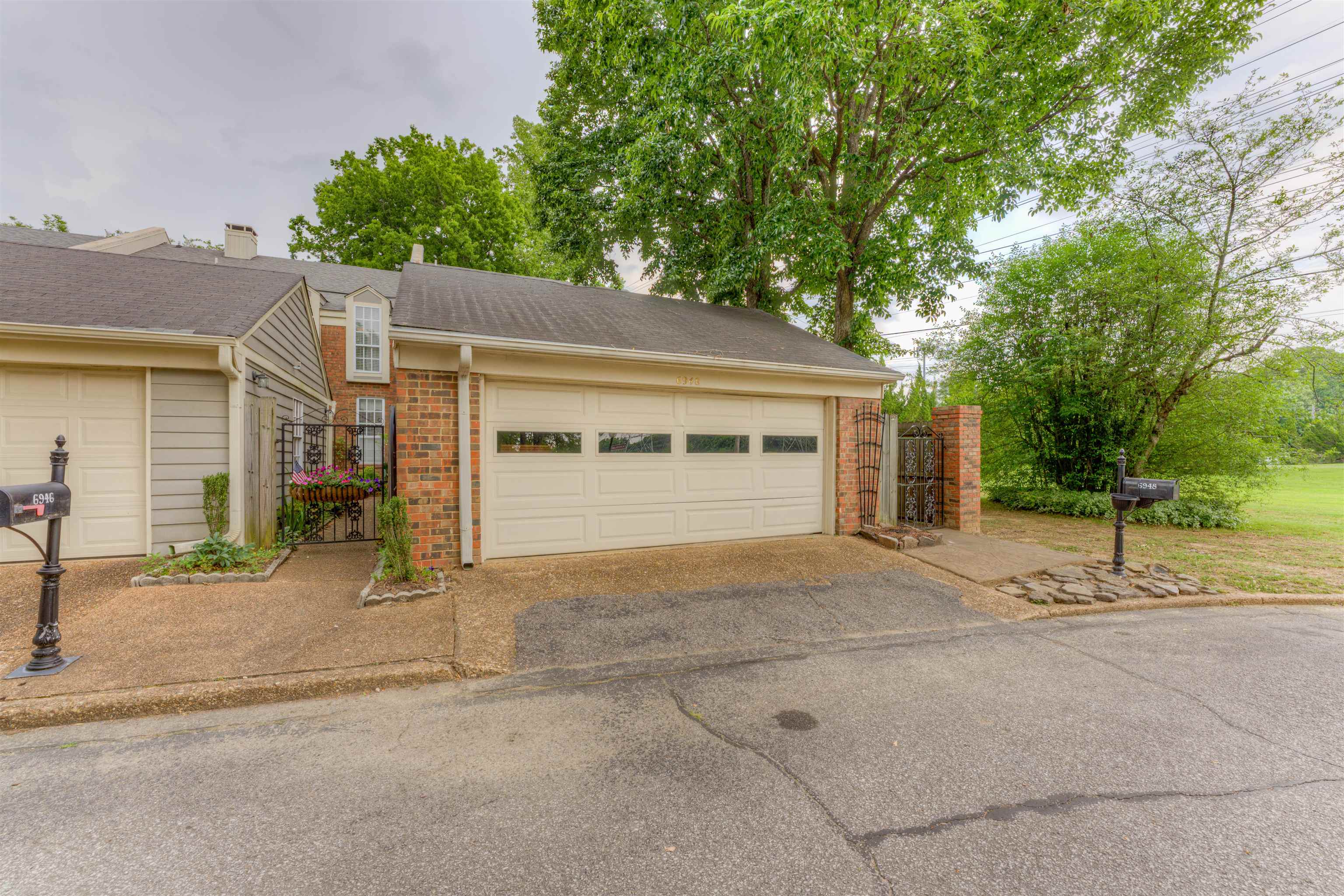 6948 Amberly Road Memphis, TN 38119 - Photo 3 of 24 Gallery Image 3