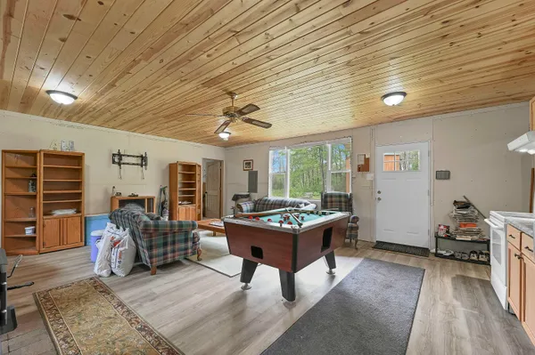 $174,900 | W13670 Brooks Lane, Crivitz, WI 54114