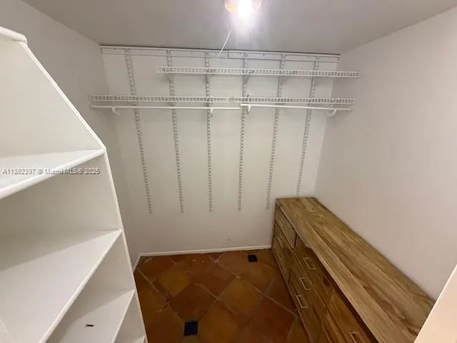 $1,750 | 3401 North Country Club Drive, Unit 107, Aventura, FL 33180