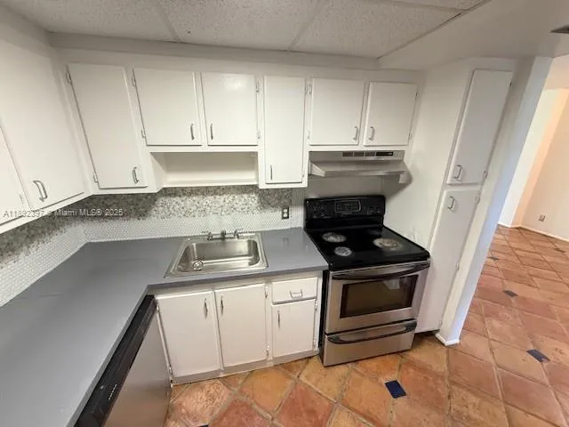 $1,750 | 3401 North Country Club Drive, Unit 107, Aventura, FL 33180