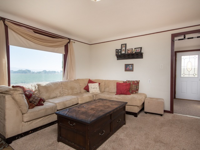 1102 21 Road Grand Junction, CO 81505 - Photo 4 of 20 a living room with furniture and a window