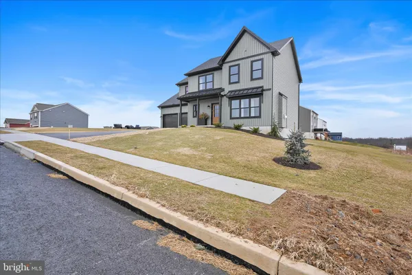 $487,400 | 1 Lantern Court, Carlisle, PA 17013