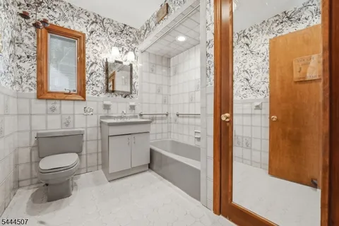 $649,000 | 16 Arlington Avenue, Caldwell, NJ 07006