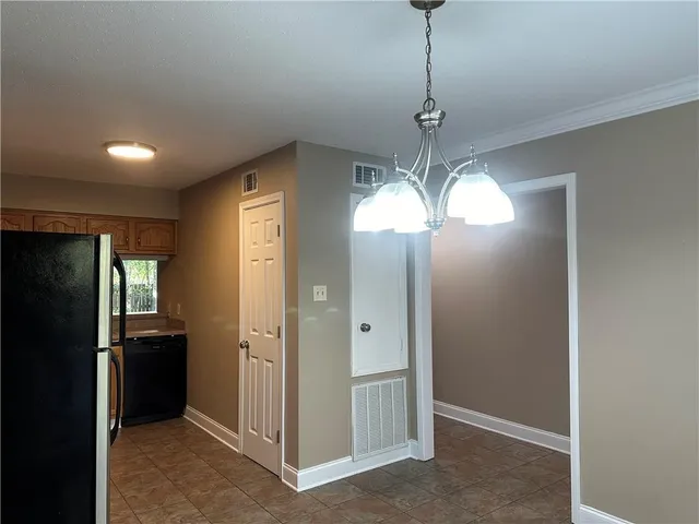 $1,300 | 1350 Park Drive, Unit 8, Mandeville, LA 70471