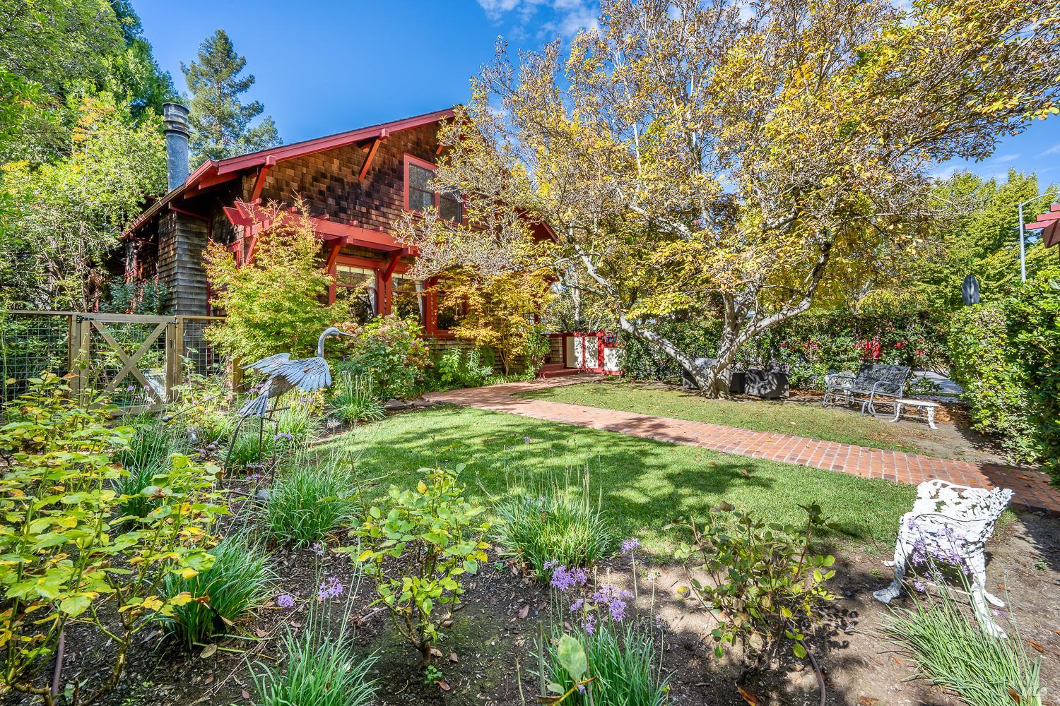 721 Spring Street Santa Rosa, CA 95404 - Photo 32 of 32 a view of a yard