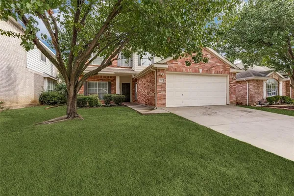 $2,295 | 732 Fox Run Trail, Saginaw, TX 76179