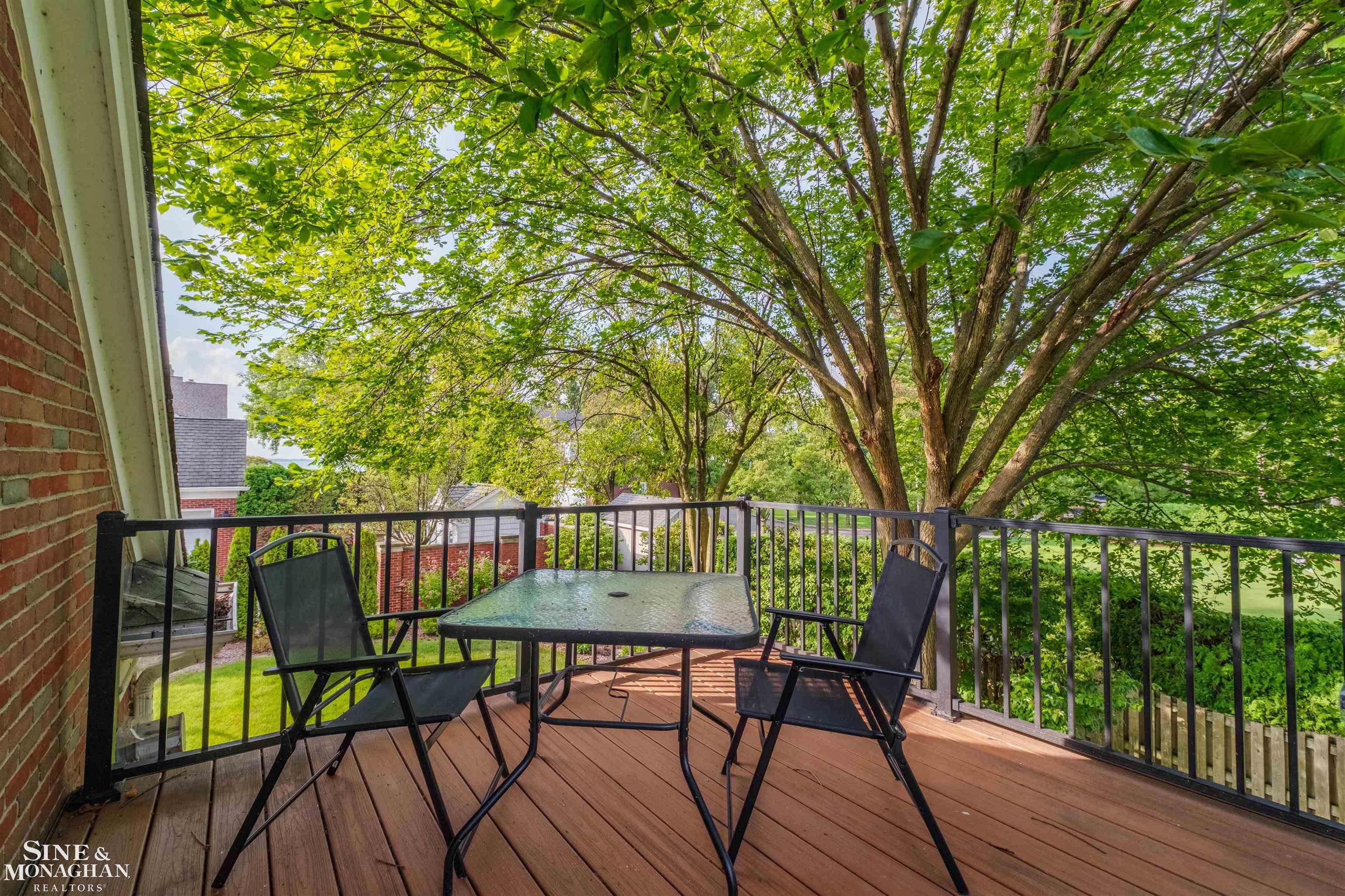 825 Bishop Road Grosse Pointe, MI 48230 - Photo 57 of 67 50189174-a7e9a644-e51a-47ee-9631-b0d18a7a6e6f.JPG